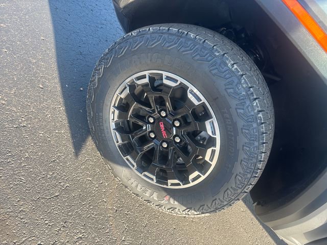 2026 Gmc Canyon AT4 photo 24