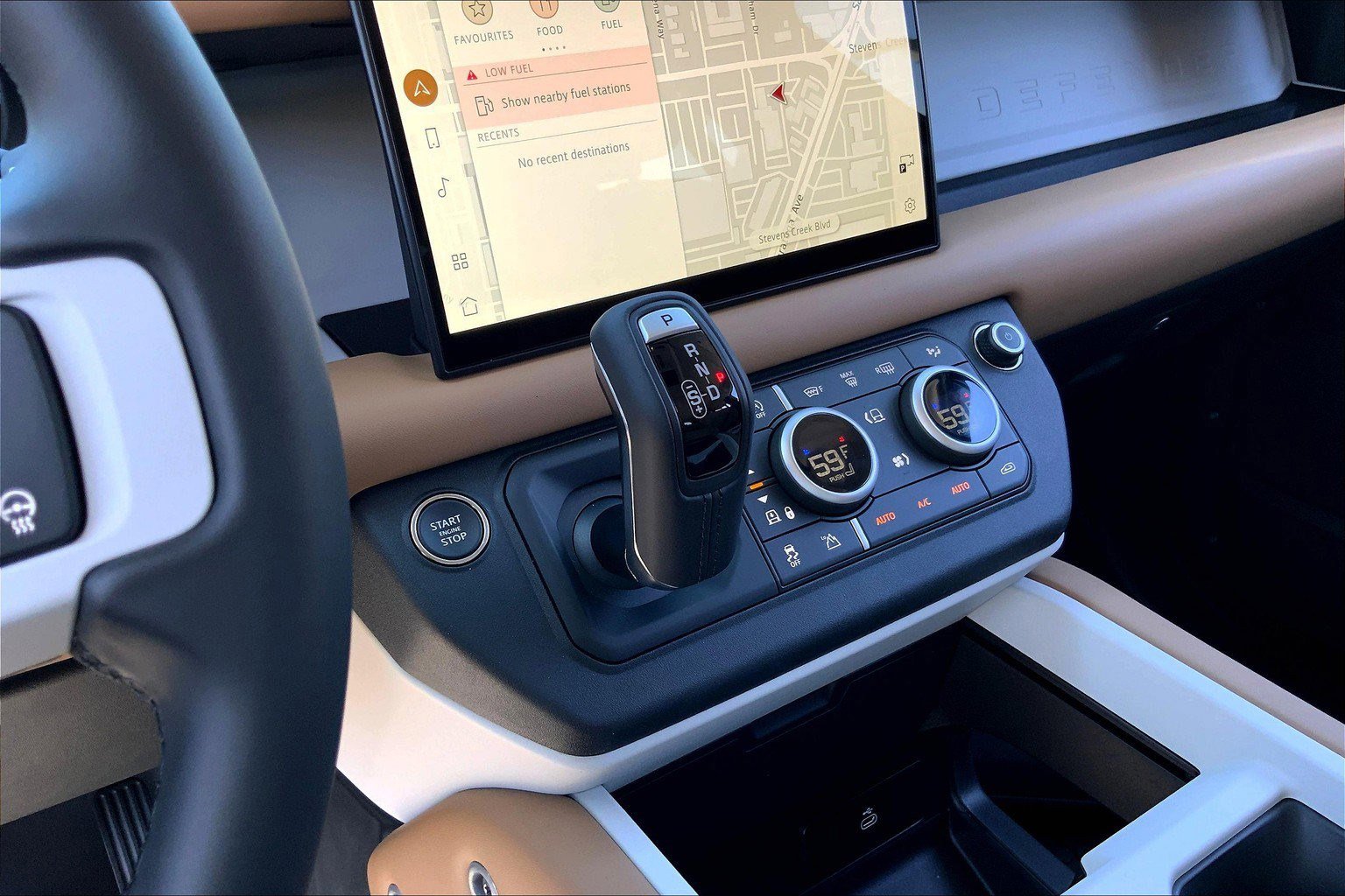 2025 Land Rover Defender 110 X-Dynamic SE photo 7
