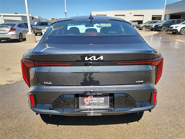 2025 Kia K4 GT-Line Turbo photo 3