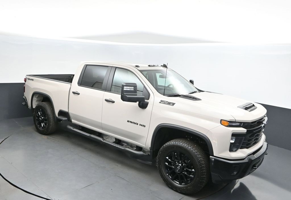 2026 Chevrolet Silverado 2500HD Custom's photo