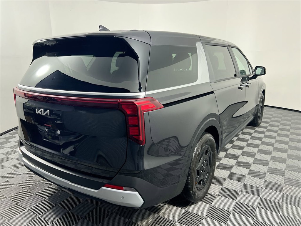 2026 Kia Carnival LX photo 3