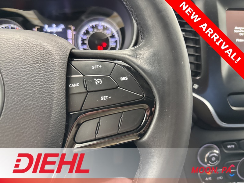 2019 Jeep Cherokee Altitude photo 23