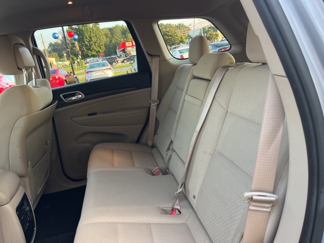 2021 Jeep Grand Cherokee Laredo E photo 13