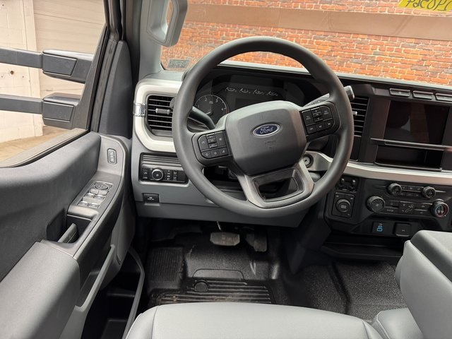2024 Ford F-550 XL photo 9