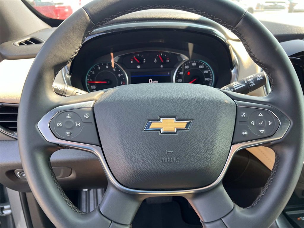 2023 Chevrolet Traverse Cloth photo 14