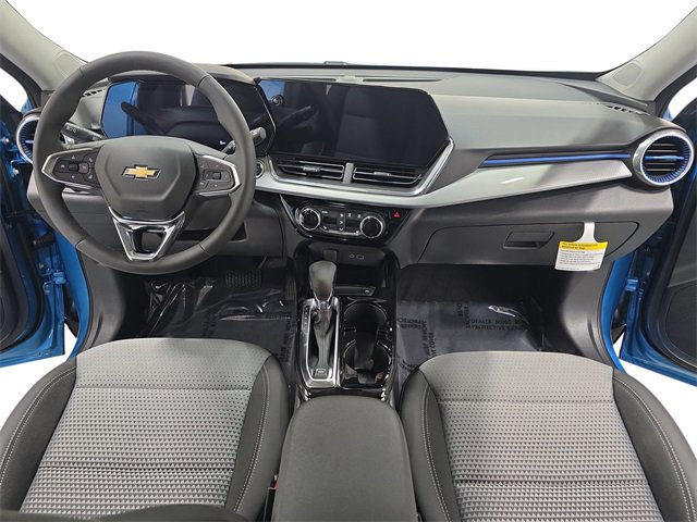 2025 Chevrolet Trax photo 9