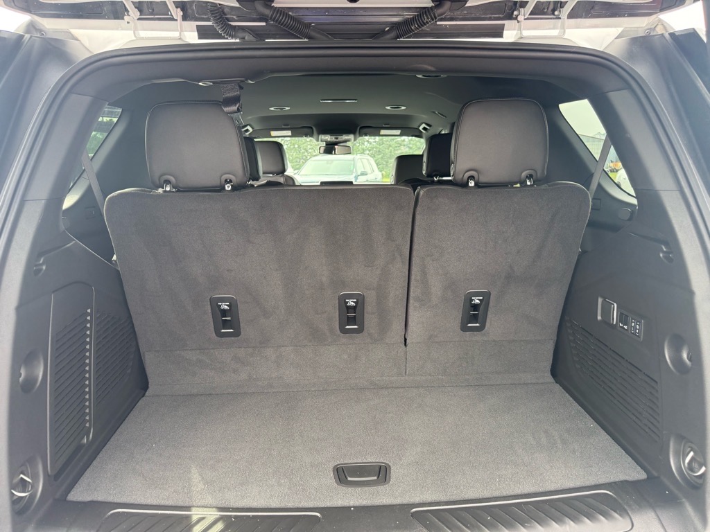 2024 Chevrolet Tahoe LT photo 13