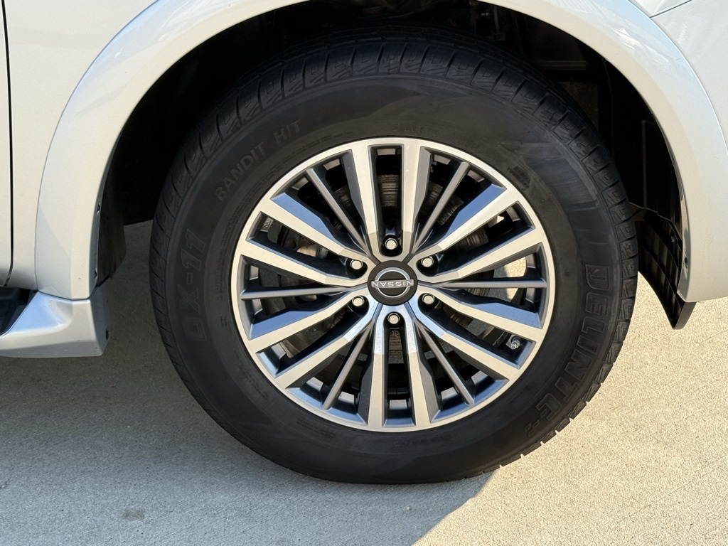 2023 Nissan Armada SL photo 7