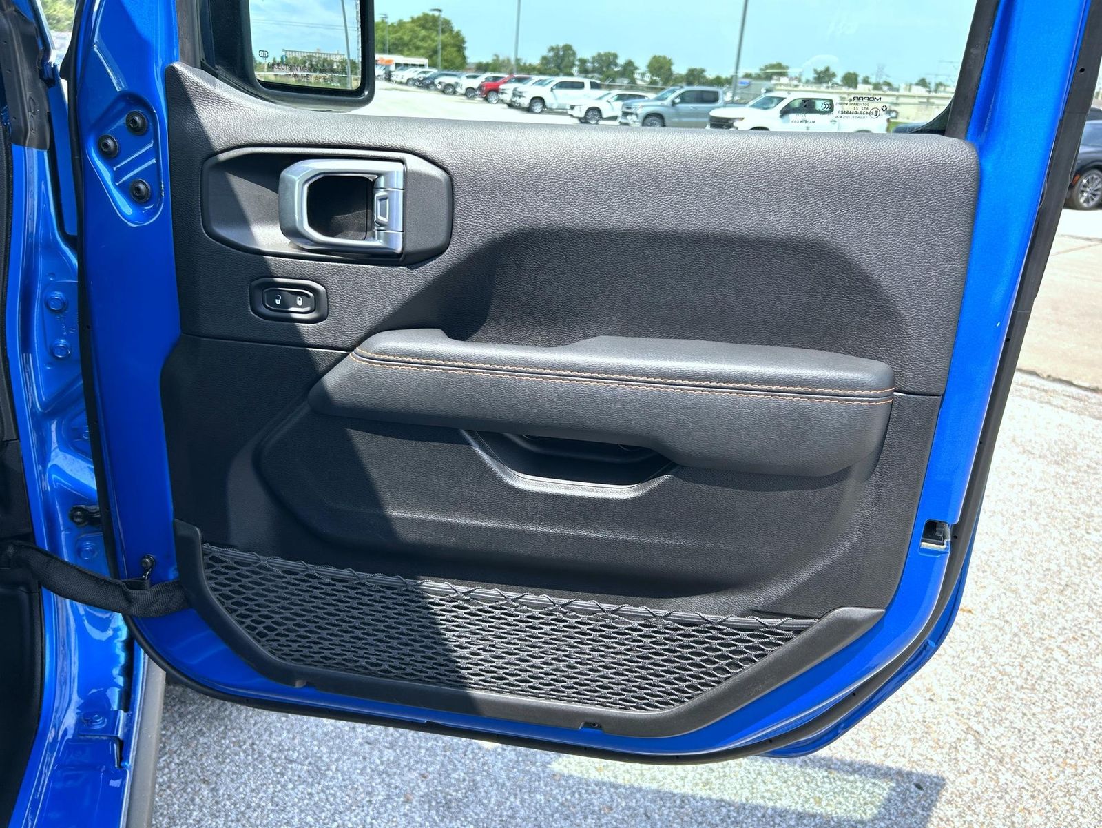 2023 Jeep Gladiator Mojave photo 15