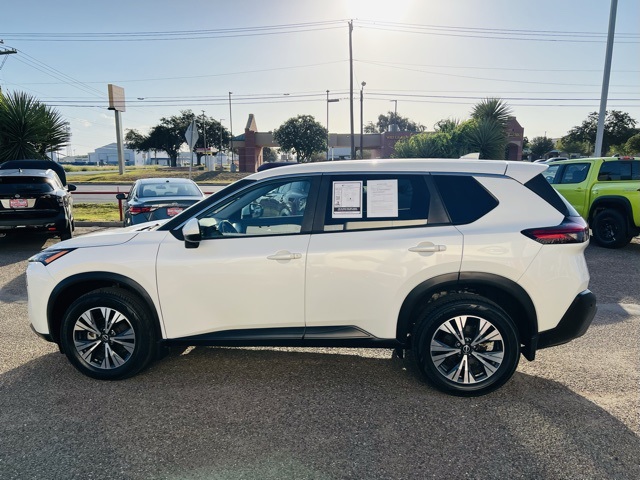2023 Nissan Rogue SV photo 3