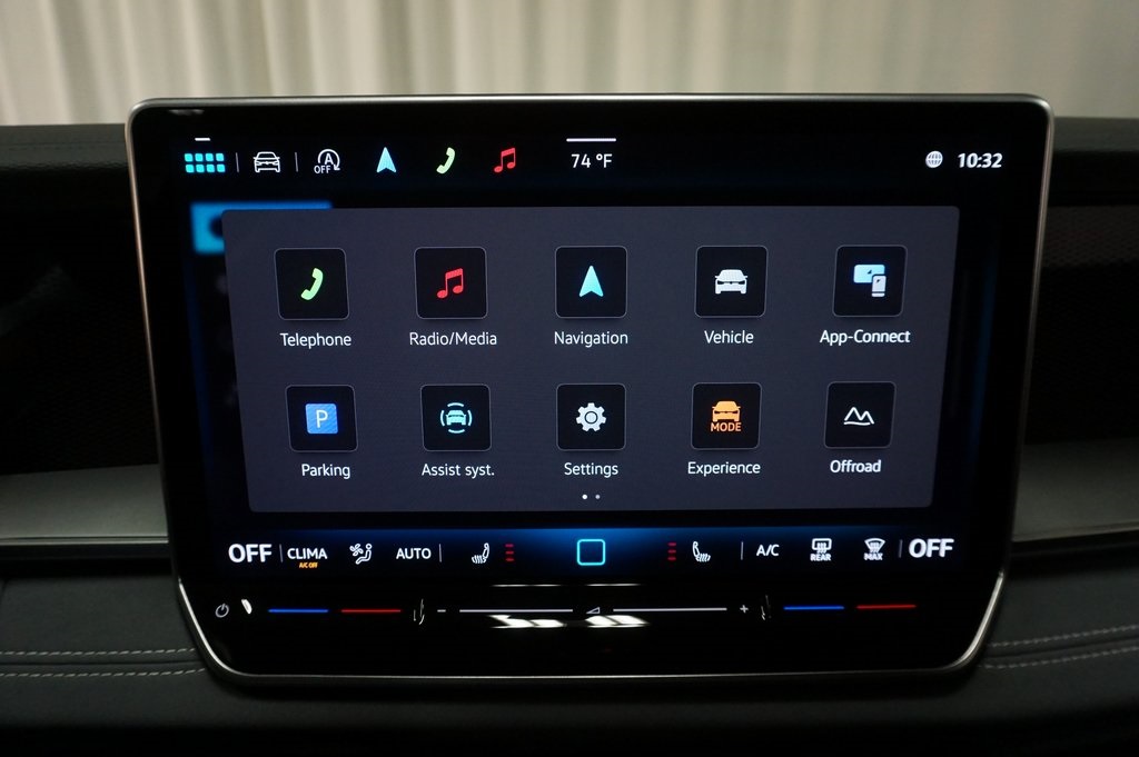 2025 Volkswagen Tiguan SE R-Line Black photo 13