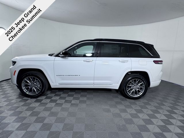 2025 Jeep Grand Cherokee Summit photo 4