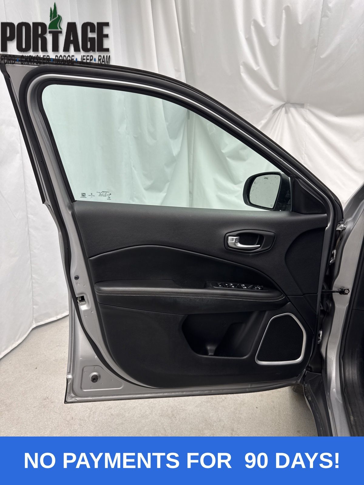 2018 Jeep Compass Latitude photo 11