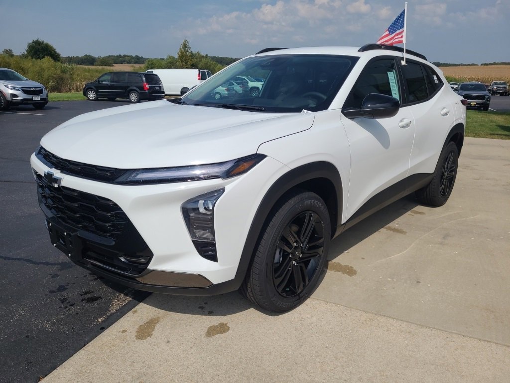 2026 Chevrolet Trax ACTIV photo 3