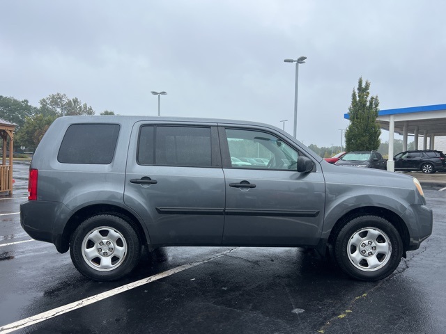 2011 Honda Pilot LX photo 3