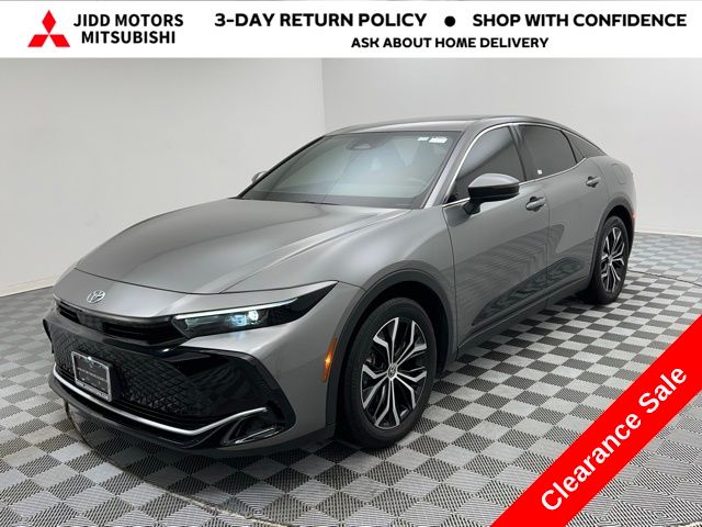 2024 Toyota Crown XLE's photo