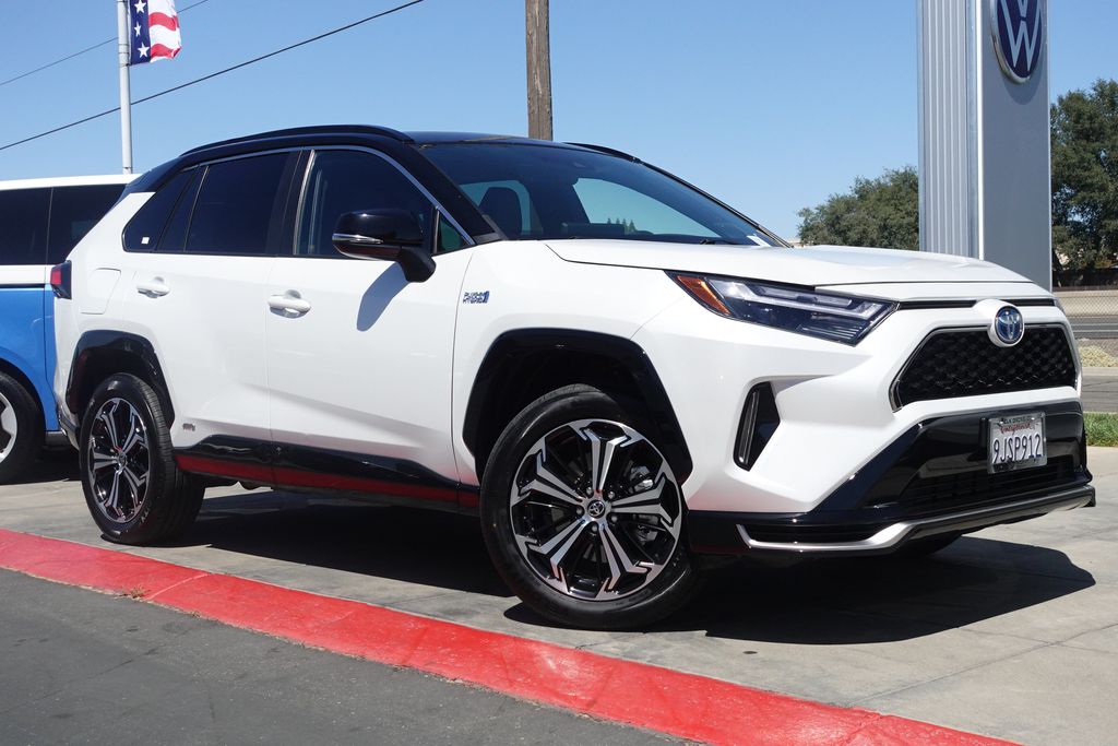 2023 Toyota RAV4 Prime XSE photo 2