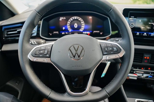 2025 Volkswagen Jetta 1.5T S photo 13
