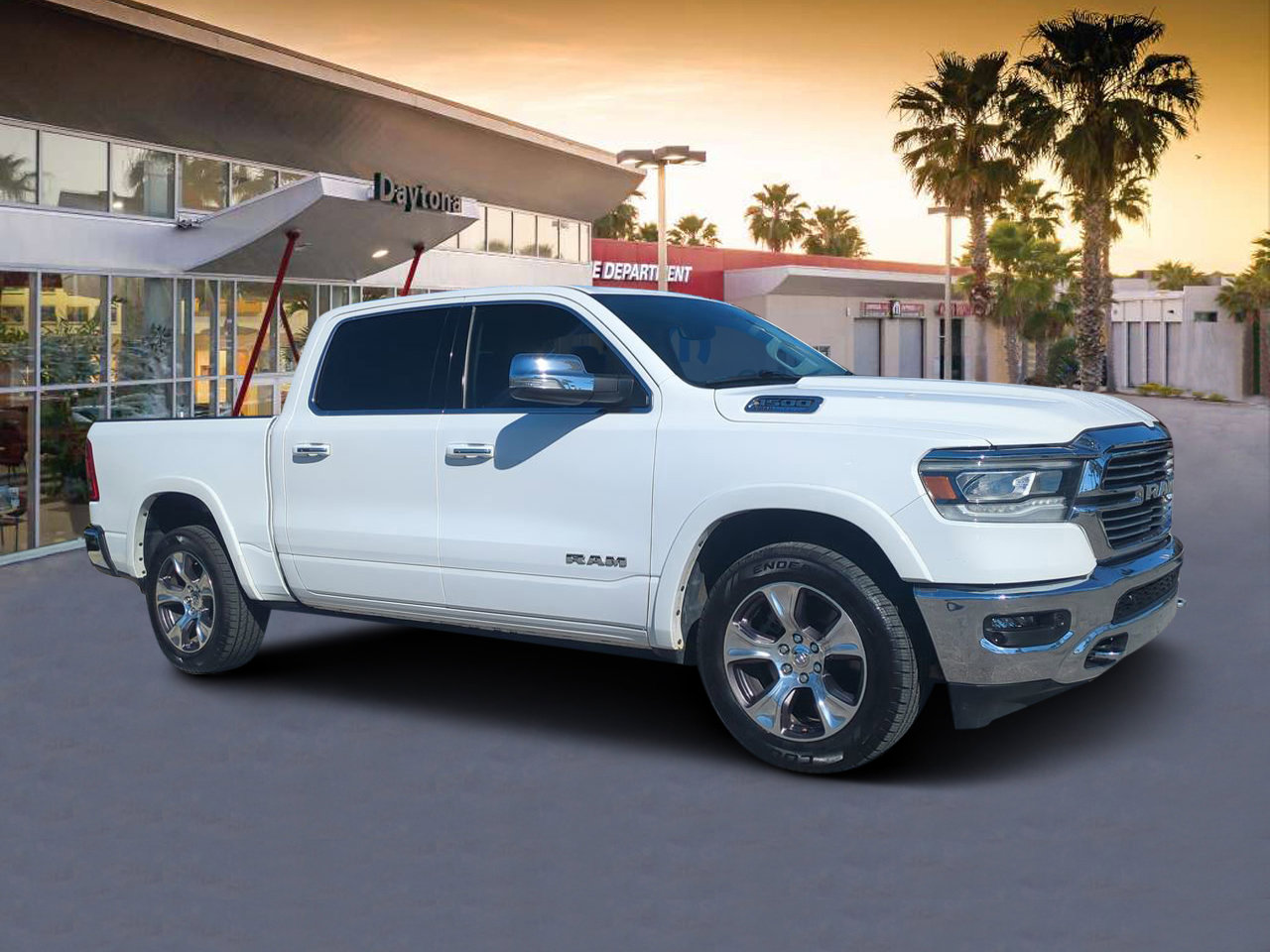 2022 RAM Ram 1500 Pickup Laramie's photo