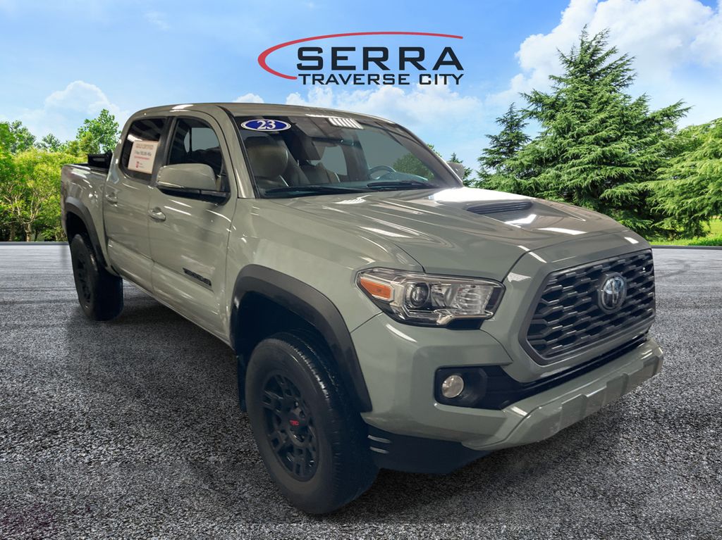2023 Toyota Tacoma TRD Sport photo 3