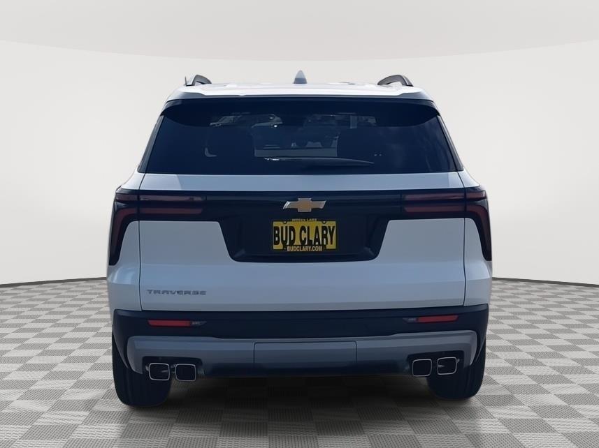 2026 Chevrolet Traverse photo 3