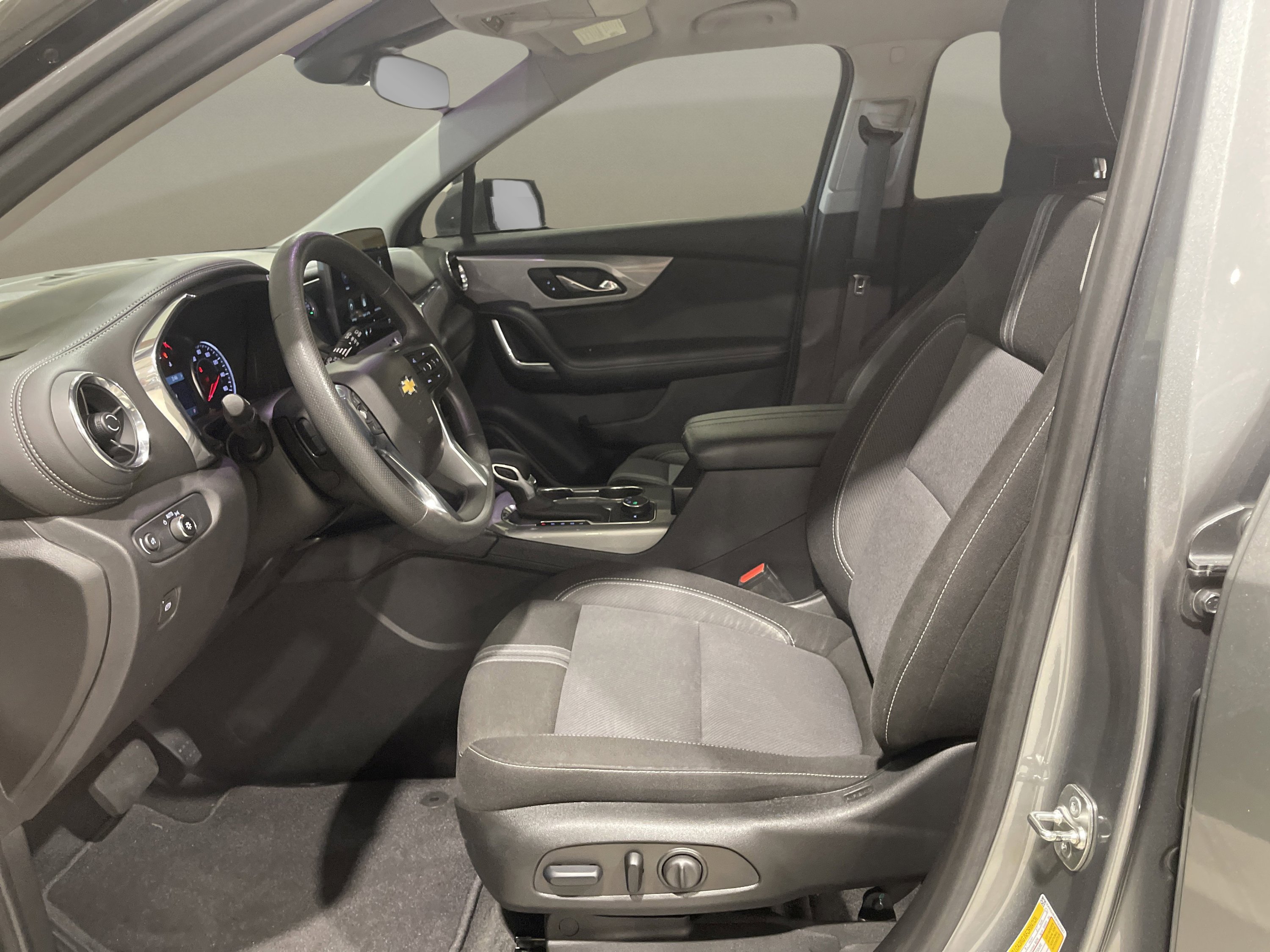 2023 Chevrolet Blazer 2LT photo 12
