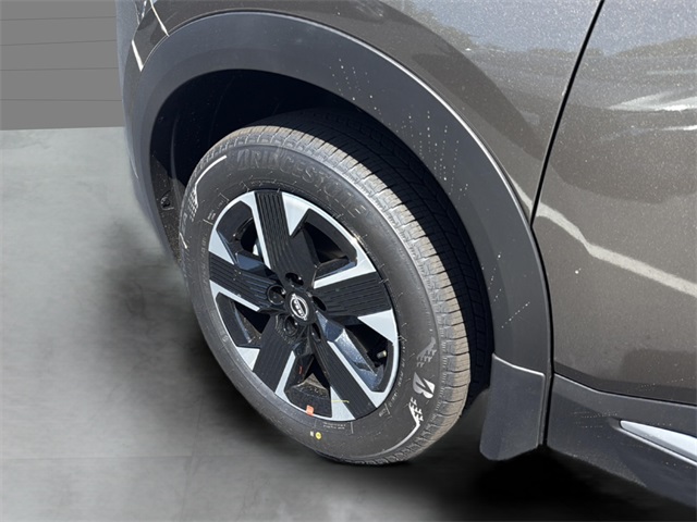 2025 Nissan Kicks SV photo 25