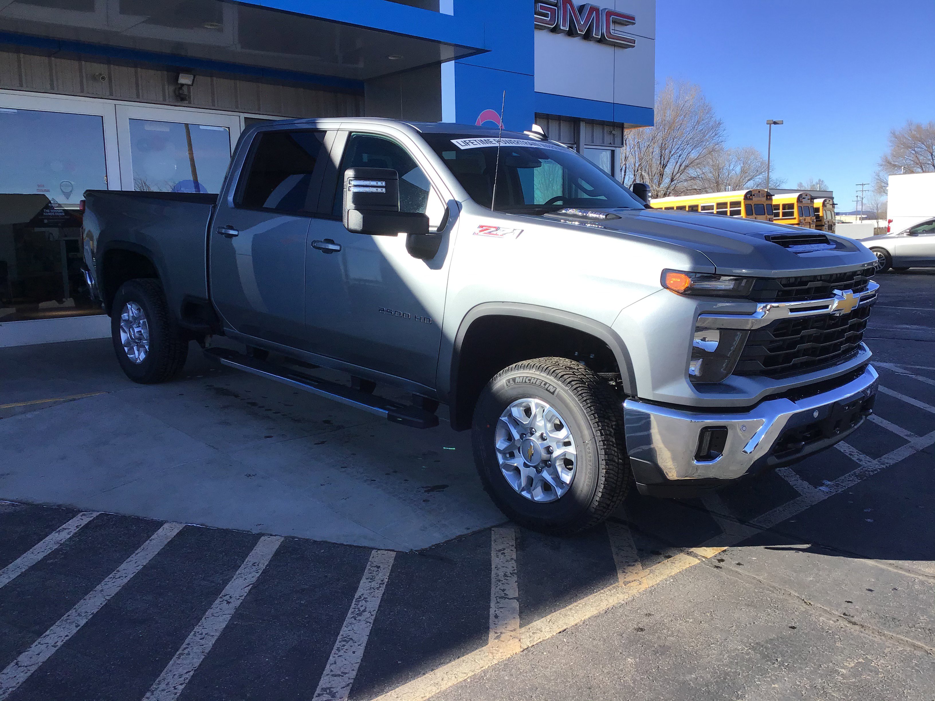 2026 Chevrolet Silverado 2500HD LT photo 3