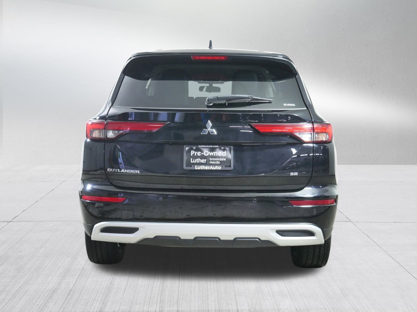 2024 Mitsubishi Outlander SE photo 6