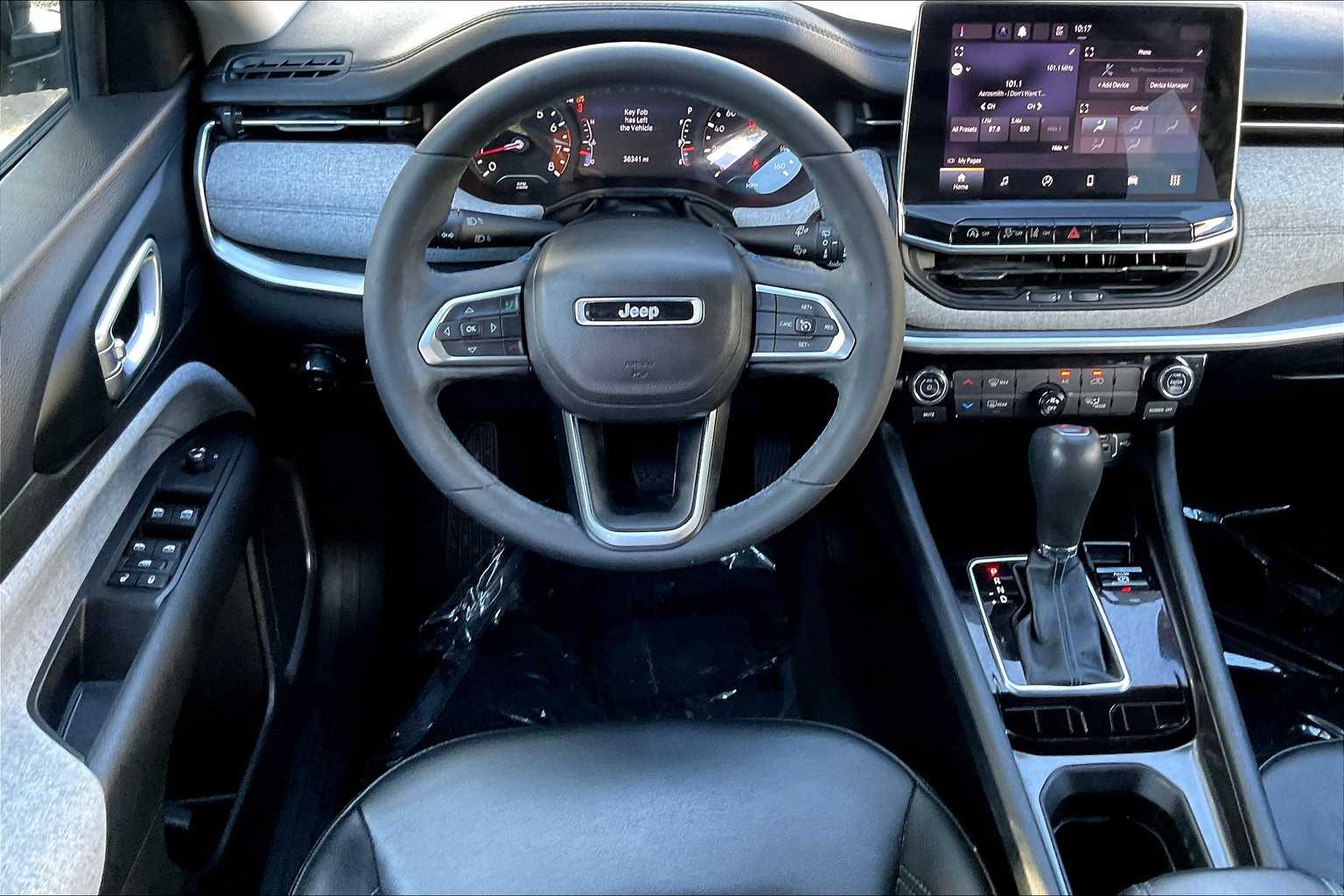 2022 Jeep Compass Latitude photo 5