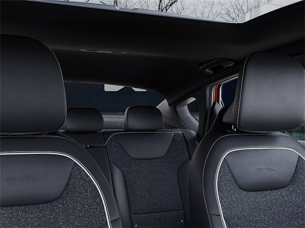 2025 Kia K4 GT-Line photo 25