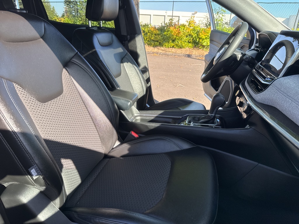 2024 Jeep Compass Latitude photo 31