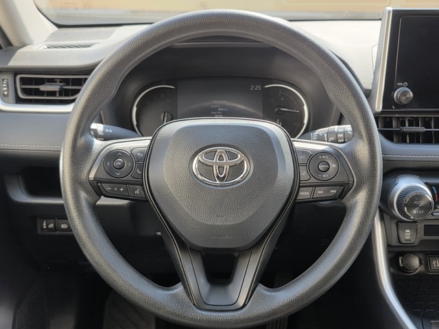 2024 Toyota RAV4 XLE photo 15