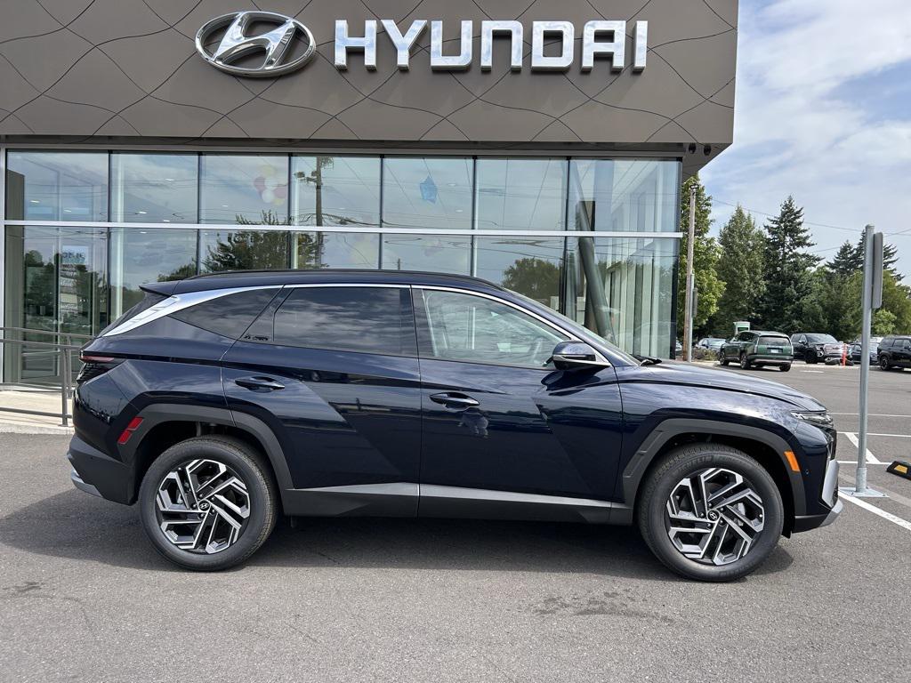 2025 Hyundai Tucson Hybrid Limited photo 3