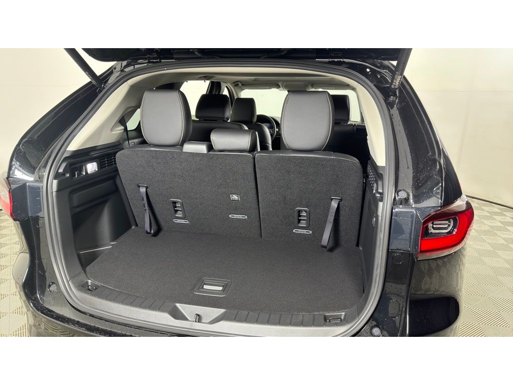 2025 Mazda CX-90 Preferred photo 3