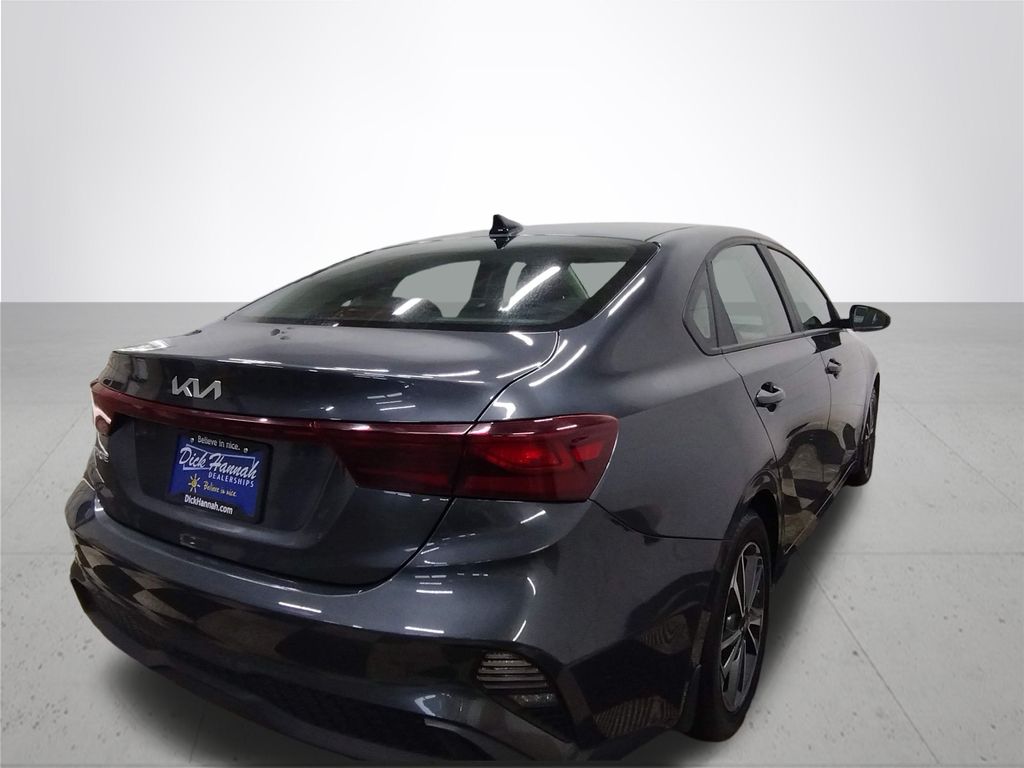 2023 Kia Forte LXS photo 12