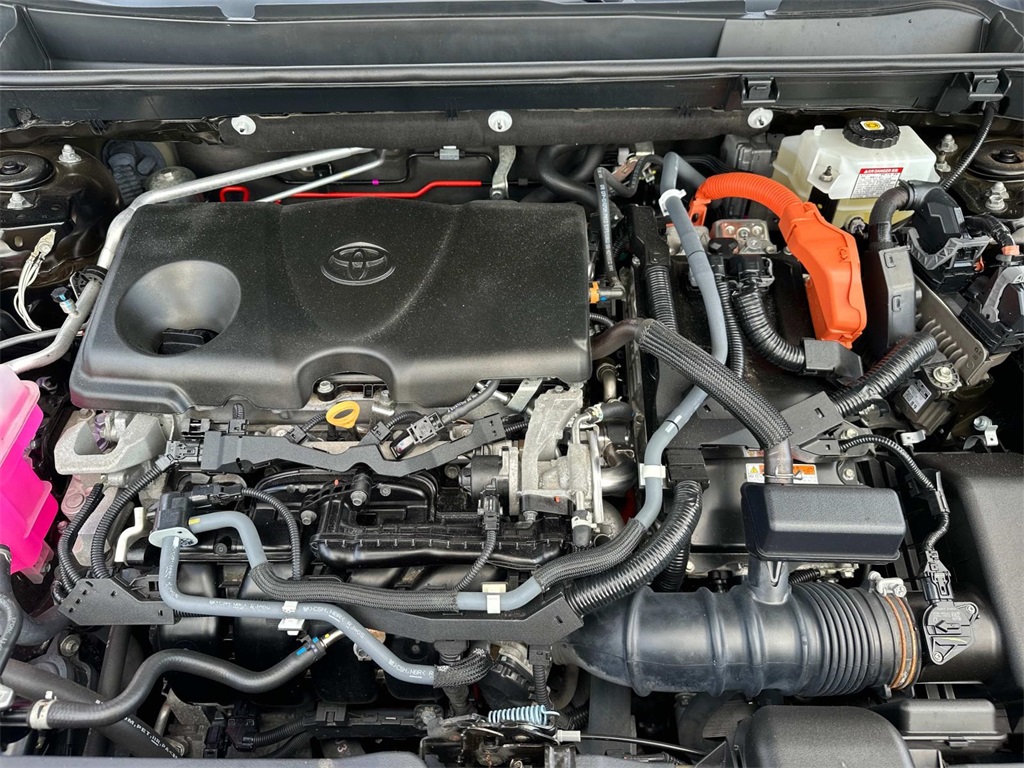 2021 Toyota RAV4 Hybrid XLE photo 13