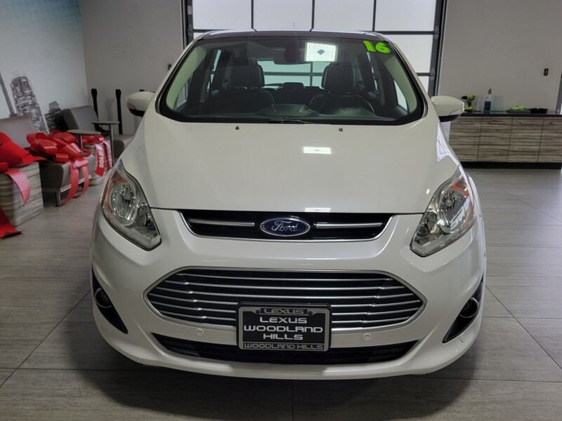 2016 Ford C-Max Energi SEL photo 8