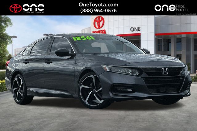 2018 Honda Accord Sport's photo