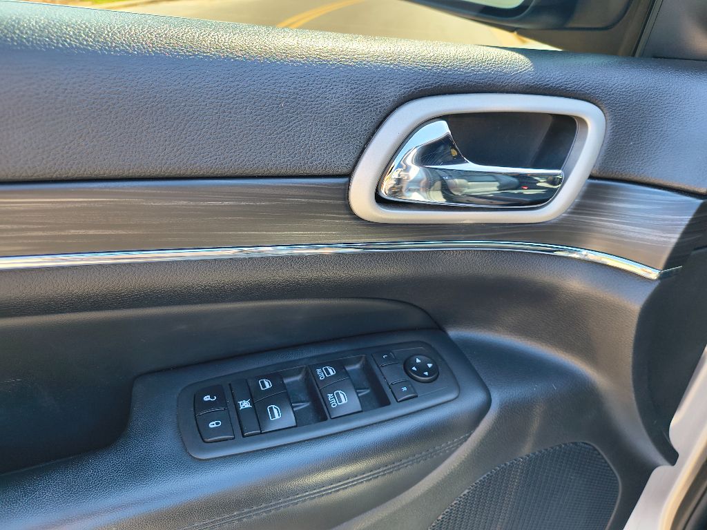 2021 Jeep Grand Cherokee Limited photo 13