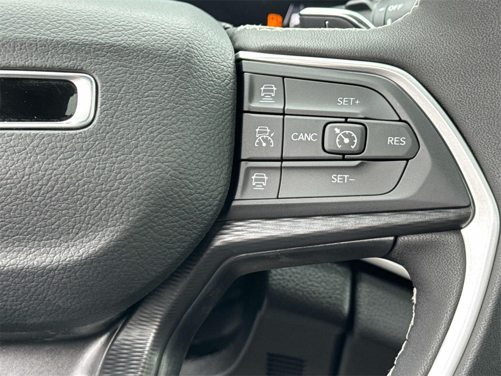 2025 Jeep Grand Cherokee Altitude X photo 22