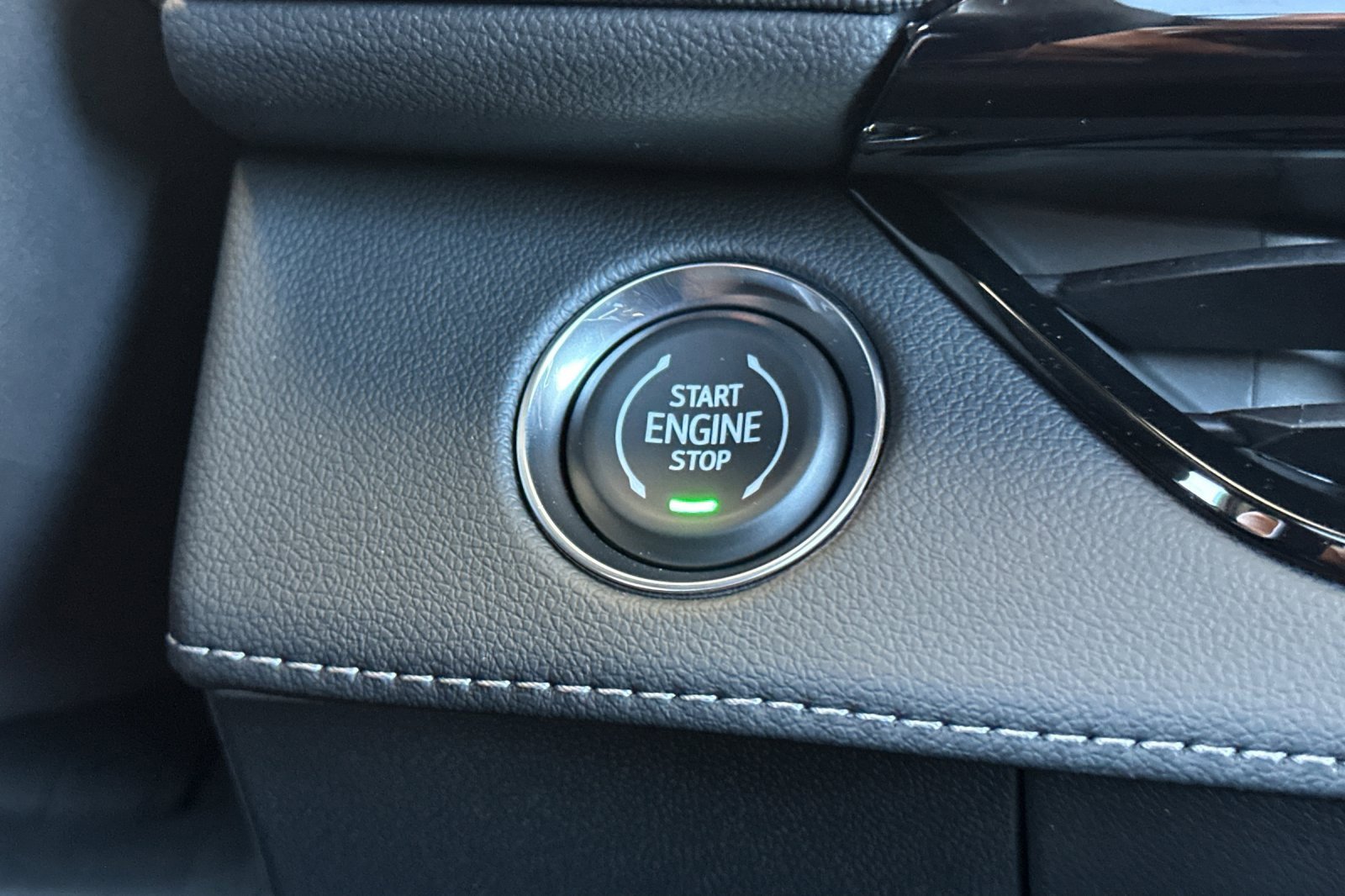 2026 Buick Enclave Sport Touring photo 20
