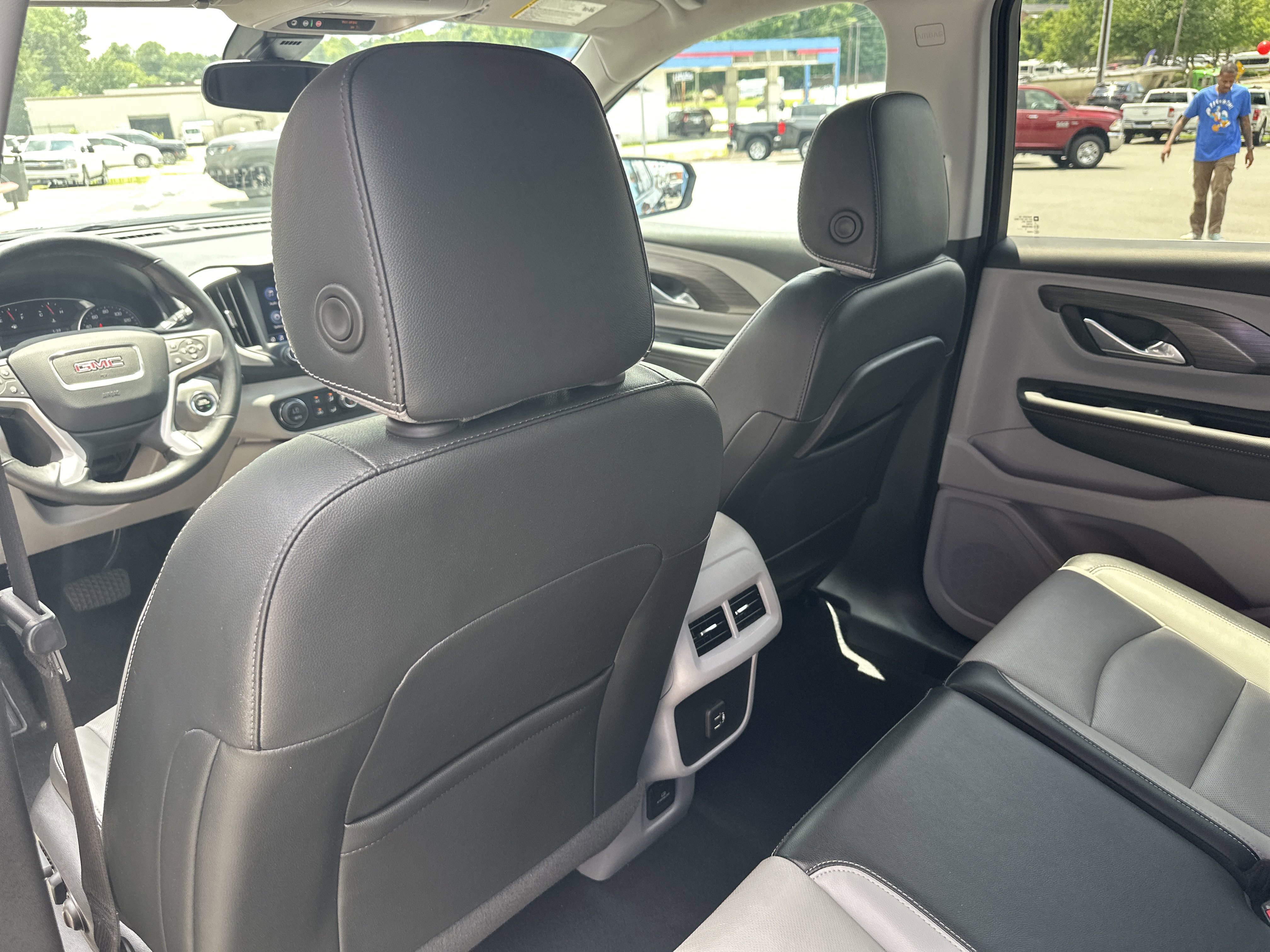2023 Gmc Terrain SLT photo 3