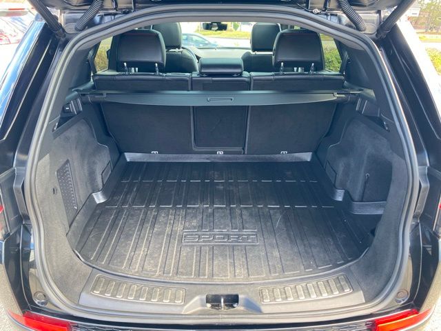 2020 Land Rover Discovery Sport SE R-Dynamic photo 6