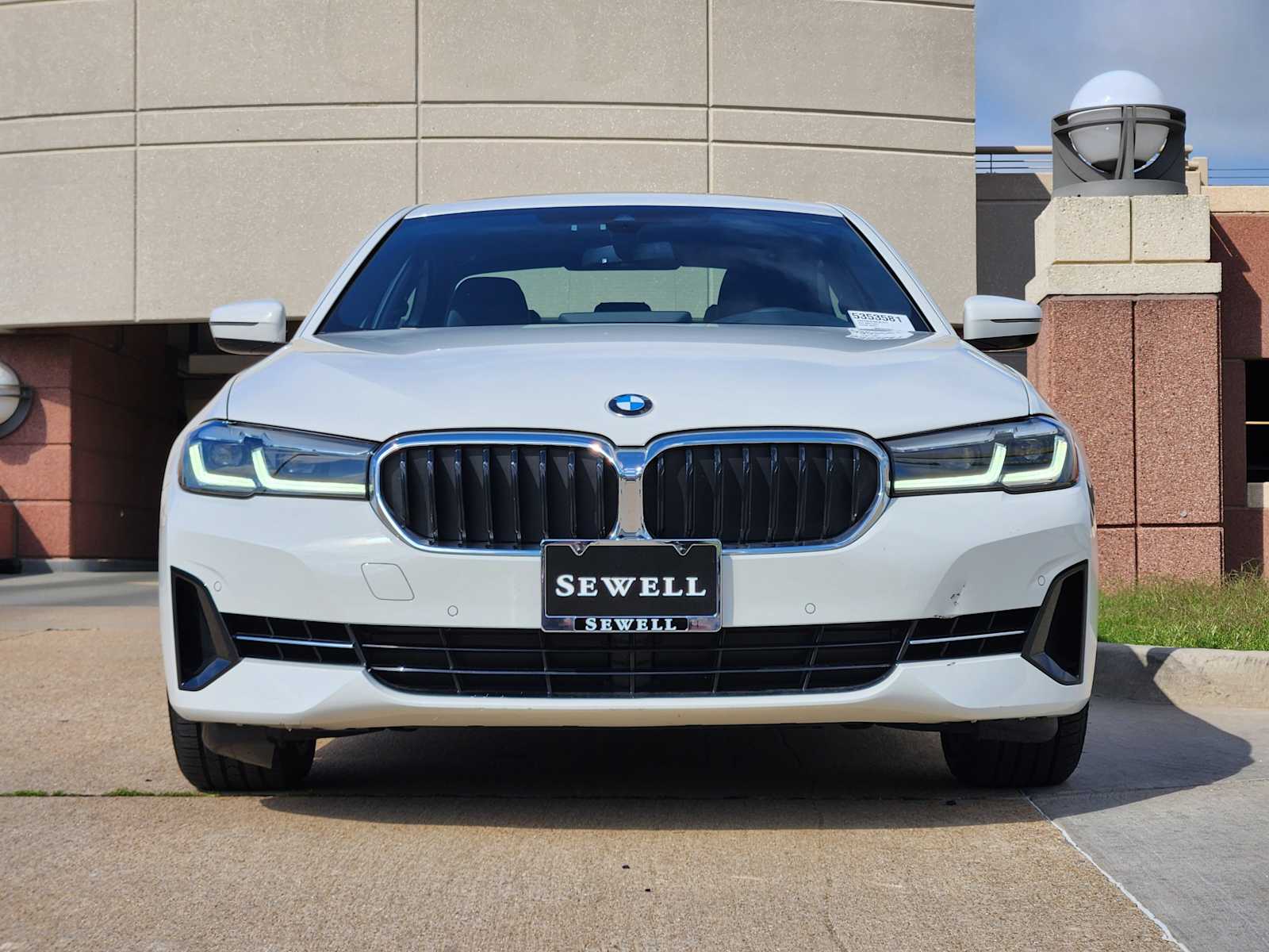 2022 Bmw 540i xDrive photo 2