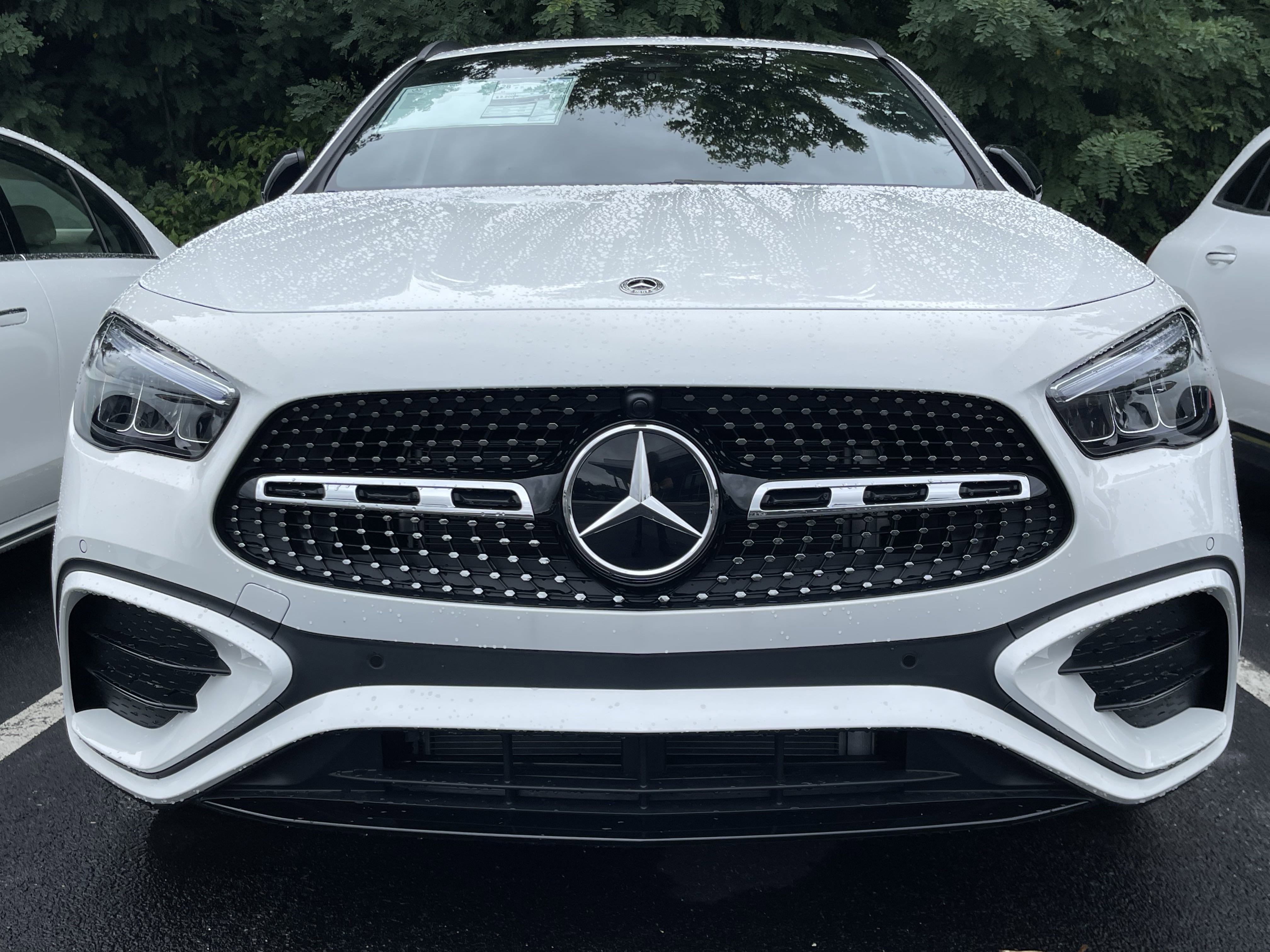 2026 Mercedes Benz GLA 250 4MATIC photo 2