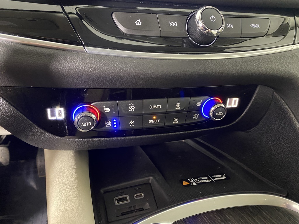 2022 Buick Enclave Avenir photo 20