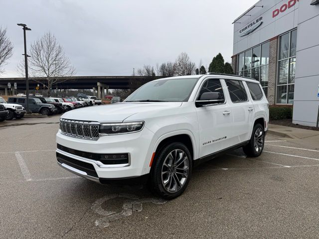 2023 Jeep Grand Wagoneer Series III's photo