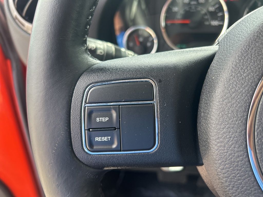 2015 Jeep Wrangler Unlimited Sport photo 36