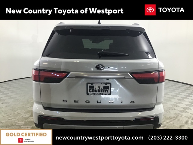 2024 Toyota Sequoia Capstone photo 6